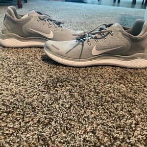 Nike sneakers. BRAND NEW